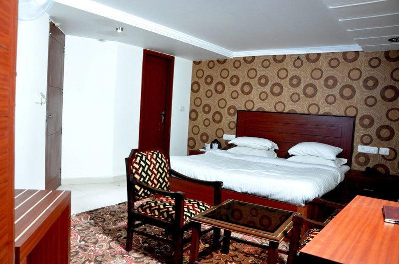 Hotel Trinetar Resorts Batoti Exterior photo
